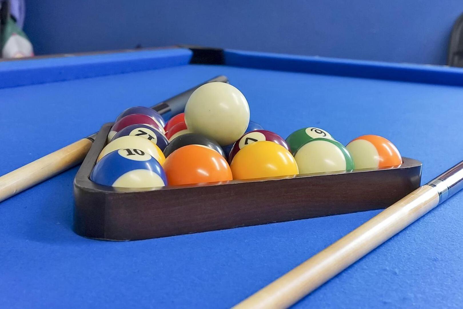 3 Miles To Disney, Water Park, Kids Rooms, Pool Table, Air Hockey, Private Pool And Holiday home Orlando